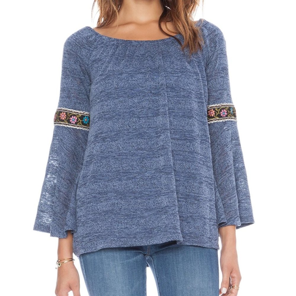 VAVA by Joy Han KYLE Cold Shoulder Blouse GRAY Large NEW With Tags - Picture 8 of 8